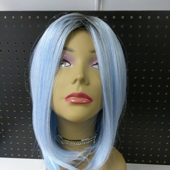 Out Of The Blue Wig - Picture 7 of 8
